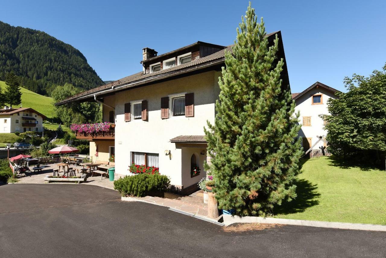 Hotel Garni Vanadis Ortisei Exteriér fotografie